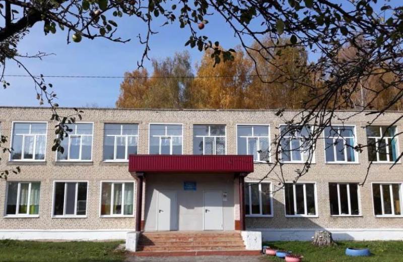 Парадное крыльцо Парадное крыльцо